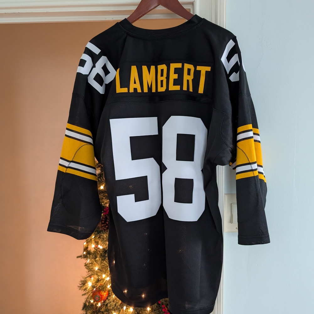 Black and Yellow Sports Jersey with Number 58